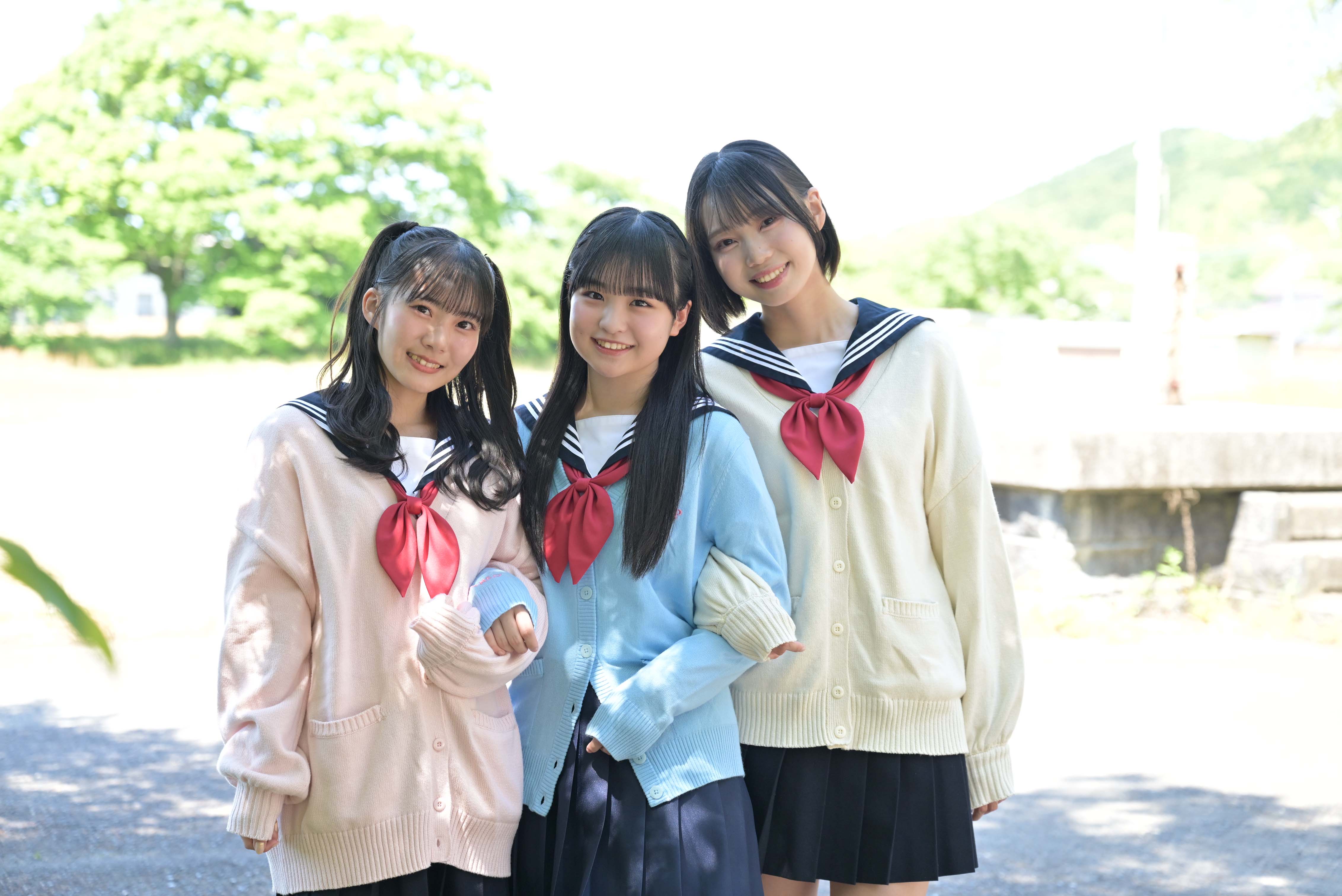 HKT48メンバーが勢ぞろい！『HKT48 15th ANNIVERSARY BOOK 青春謳歌